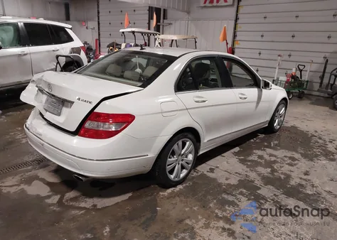 2011 Mercedes-Benz C 300 Luxury 4Matic from USA, damaged, VIN WDDGF8BB9BR165561